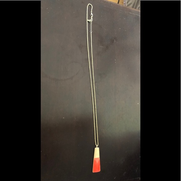 Coral statement necklace - Picture 2 of 2